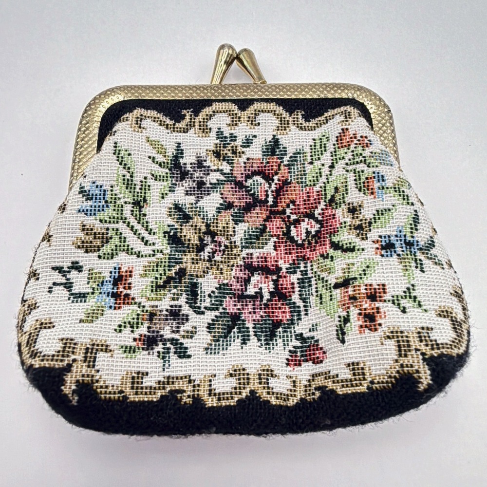 VTG Petit Point Needlepoint Floral Coin Purse Gold Tone Metal Kiss Lock Mesh